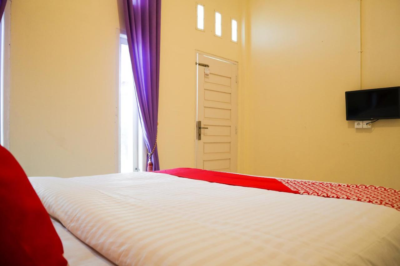 פדאנג Oyo 2202 Delima Guest House Syariah מראה חיצוני תמונה